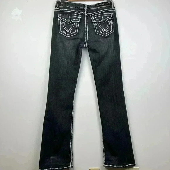 La Idol Premium Black Flare Jeans with Unique Stitching - Picture 1 of 8